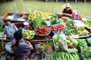 Khlong Lat Mayom For local food