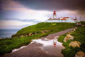 Watch the sunset in the Cabo da Roca