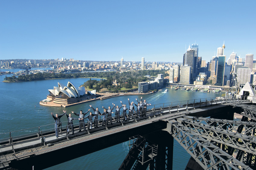 Climb the Sydney Harbor Bridge summer bucket list