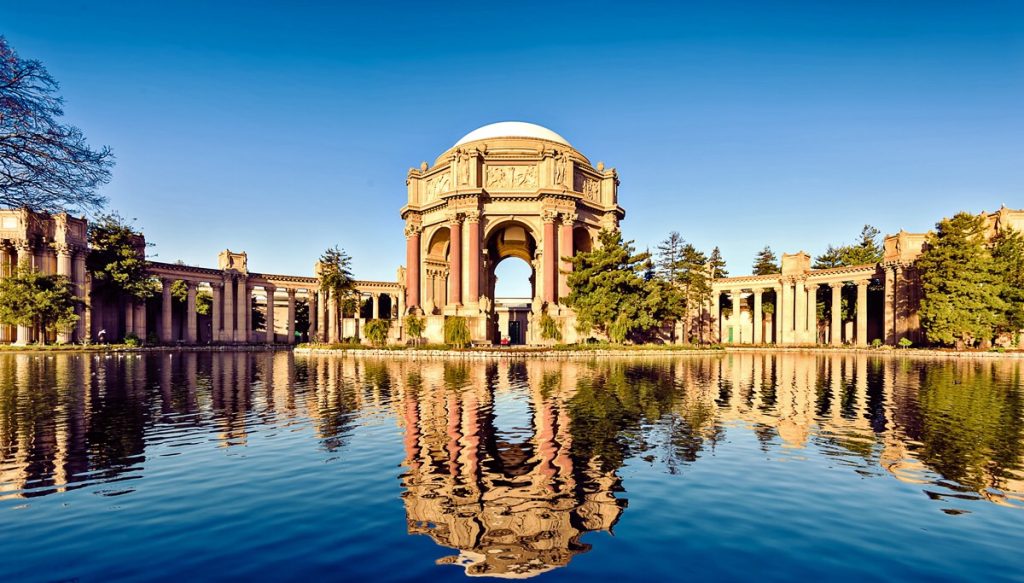 Visit the Palace of Fine Arts in San Fransisco, California