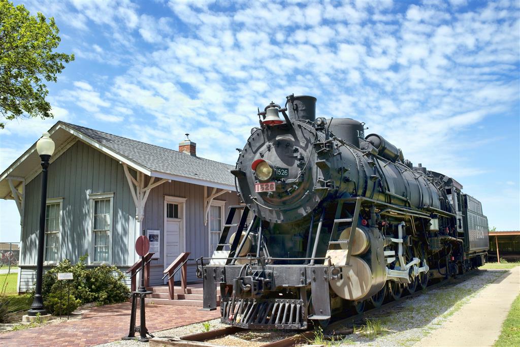 Visit Tennessee Valley Railroad Museum