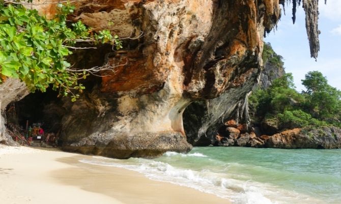 Phra Nang Cave Beach 