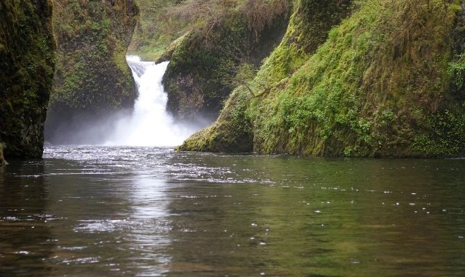 Punch Bowl Falls, Columbia River Gorge National Scenic Area