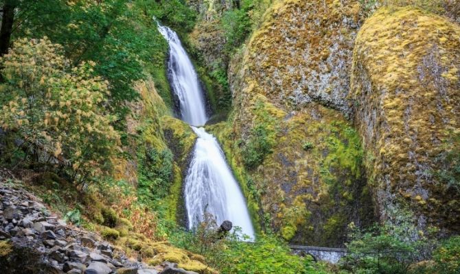 Waterfalls in Oregon Wahkeena Falls, Columbia River Highway