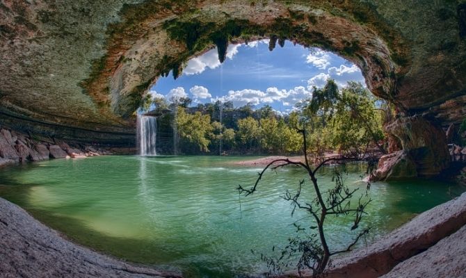 Waterfalls in Texas Hamilton Pool Waterfall, Hamilton Pool Preserve