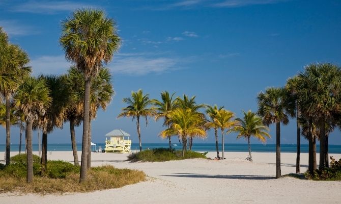 Beaches in Florida Key Biscayne Beach