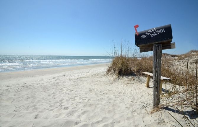 Kindred Spirit Mailbox, Bird Island