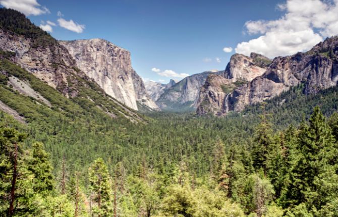 Tunnel View