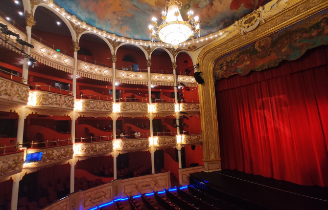 Portuguese theatre