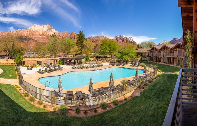 Best Hotels in Zion National Park Desert Pearl Inn