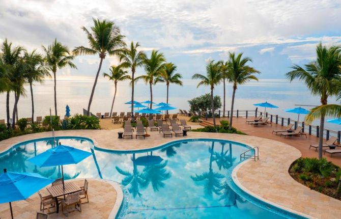 Postcard Inn Beach Resort & Marina — Islamorada